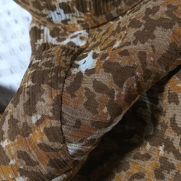 NWOT. PAIGE animal print top. - Picture 15 of 15